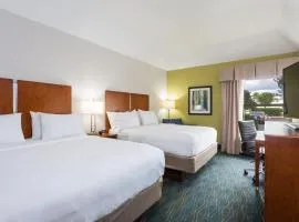 Holiday Inn Express & Suites Wilmington-University Center by IHG
