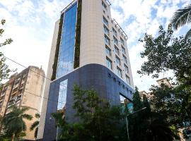 The Empresa Hotel, hotelli Mumbaissa lähellä maamerkkiä Infinity Mall