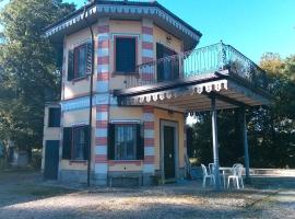 Agriturismo Villa Brugolta, farm stay in Lavena Ponte Tresa