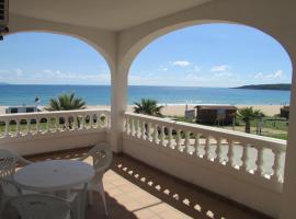 Apartamentos Miramar, hôtel à Bolonia