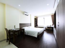 Granda Legend Apartment: Hanoi, Vincom Plaza Bac Tu Liem yakınında bir otel