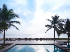 Siambeach Resort, hotel con alberca en Cha-am