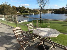 Lakeside Apartment, hotel v destinaci Enniskillen
