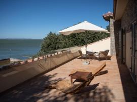 The Loft, apartman u gradu 'Monte del Lago'