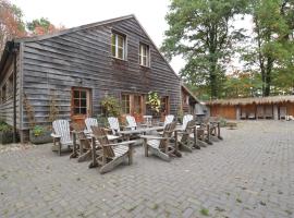 Holiday Home in Wellerlooi with Private Garden, family hotel in Wellerlooi