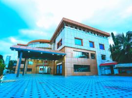 Hotel White City, hotel with parking in North Paravur