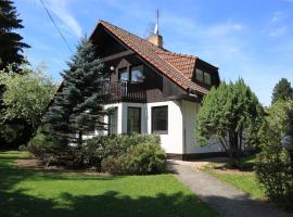 Conifer Cottage IdyllicPrague, hotel with pools in Prague