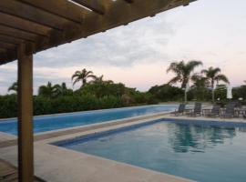 Casa de hospedes em condominio com lazer, hotel a Búzios