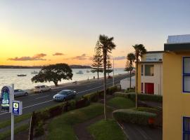 Bucklands Beach Waterfront Motel, beach hotel in Auckland