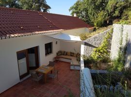 Casinha Laranja, vacation home in Monchique