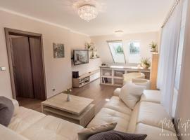 Apartmán na Lipně, khách sạn 3 sao ở Frymburk