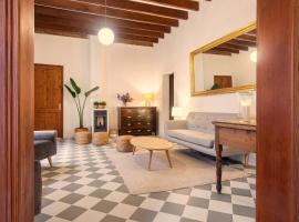 Senda Caimari, hotel Caimariban