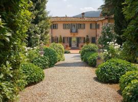 San Lorenzo a Vaccoli Villa Sleeps 11 Pool Air Con, hotelli kohteessa Badia Cantignano