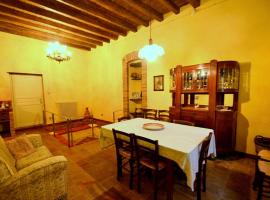 Montemaggiore Belsito Villa Sleeps 9، فندق في Montemaggiore Belsito