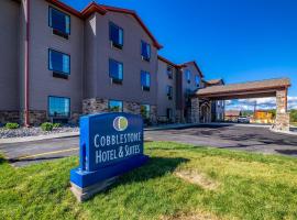 Cobblestone Hotel & Suites - Victor, hotel dengan parking di Victor