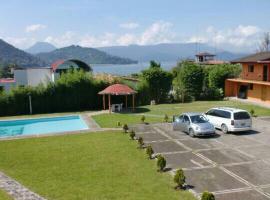 HOTEL CHAIS VALLE DE BRAVO, Hotel in San Miguel
