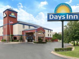 Days Inn by Wyndham Tulsa Central, hotel near Tulsa International Airport - TUL, Tulsa