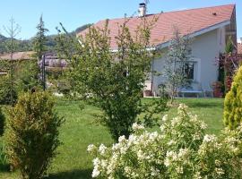 130 m2 Maison Entièrement pour vous ! Calme et activités, ξενοδοχείο σε Cras