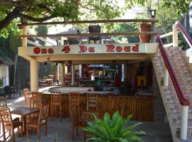 One 4 Da Road, hotel in Panglao