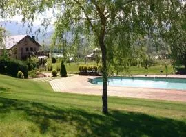 Casa con encanto, jardín, vistas y piscina
