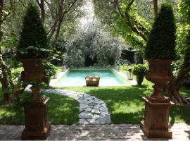 Jardins Secrets, hotell i Nîmes