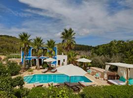 Villa Can Coves, family hotel in Sant Miquel de Balansat