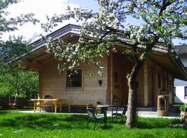 Ferienhaus Mandlhof, hotel pentru familii din Weer