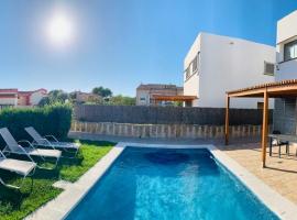 Villa Lauvic, cottage a Cala'n Bosch