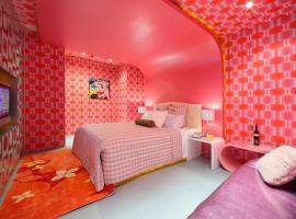 Rainbow Forest Motel, viešbutis mieste Xiushui