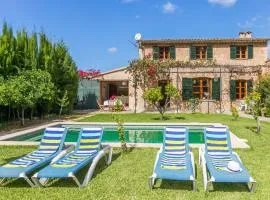 Captivating Mallorcan Villa With A Pool In Soller