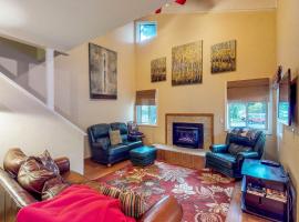 Pinewood Getaway, hotell i Ketchum