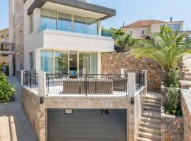 Boka di Mare, beach hotel in Tivat