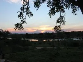 Buster's River Lodge