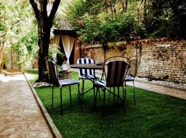 Garden Vittoria, hotel cerca de Museo Stradivari, Cremona