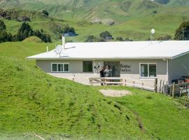 Mahaanui Quarters Farmstay, hotel v mestu Tiniroto