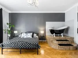 ClickTheFlat Apartment Chmielna 7