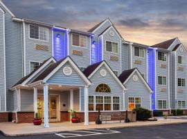 Microtel Inn & Suites by Wyndham Lillington/Campbell University, готель у місті Lillington