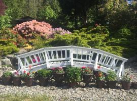 Garden Bridge House, hotel em Sechelt