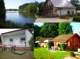 Ferienhäuser Waldidyll, hotel with parking in Canow