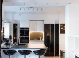 Luxury Flat 8 near Metro