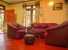 Lak Sewana Home Stay