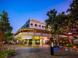 Hides Hotel, three-star hotel in Cairns