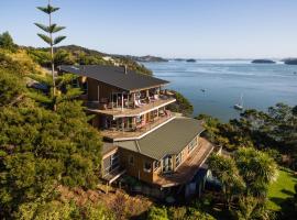 Cliff Edge by the Sea, hotel in Paihia