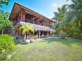 Kitesurfing Lanka