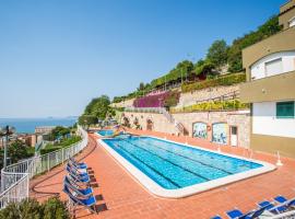 Residence Sant'Anna, hotel em Pietra Ligure