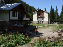 хижа "Скакавица", hostel in Panichishte