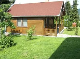 Flóra Apartmanok