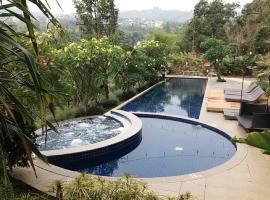 Studio28 at Clove Garden, hotel dengan kolam renang di Bandung