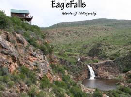 Eagle Falls Country Lodge & Adventures, koliba u gradu 'Buffelsdrif'