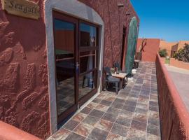 Island Cottage Guesthouse, hytte i Lüderitz